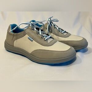 NEW SAS Sporty Walking Shoe Women’s Leather, Gray/White, Size 8 Wide